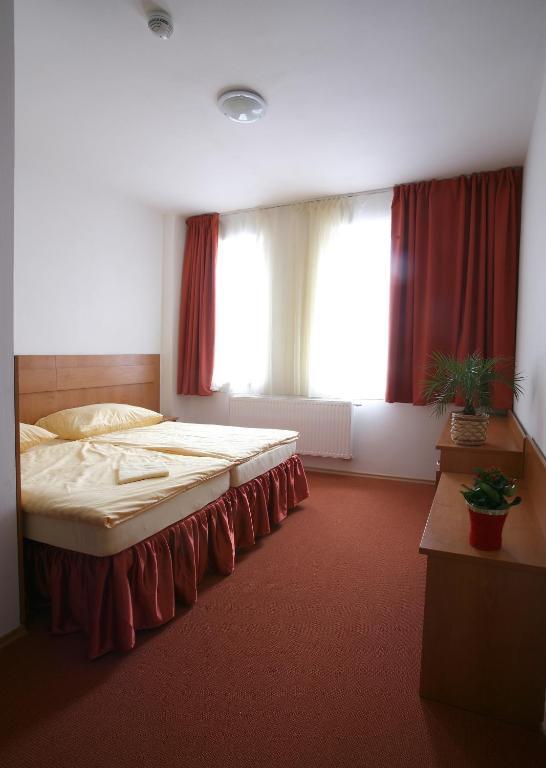 Hotel Slavia Tábor Quarto foto